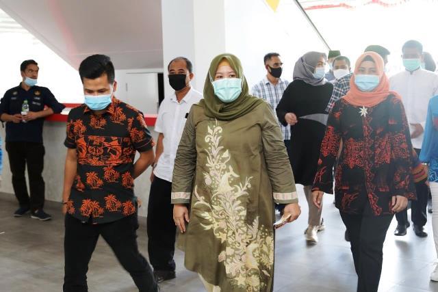 Marlin Buka Peluang Luas untuk Bisnis Batik Batam