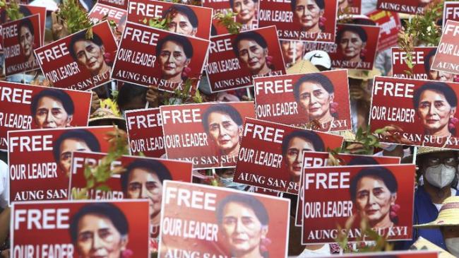Emosional, Myanmar Minta Tolong Dunia Hentikan Junta Militer