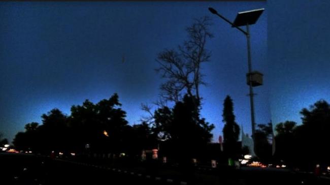 Sejumlah Lampu Jalan di Buru Karimun Rusak, Pengendara Was-was Saat Malam
