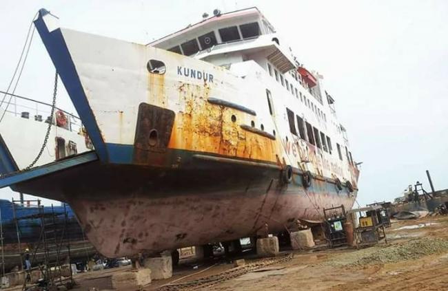  KMP Kundur Docking, Stop Layani Rute Tanjungpinang-Jagoh