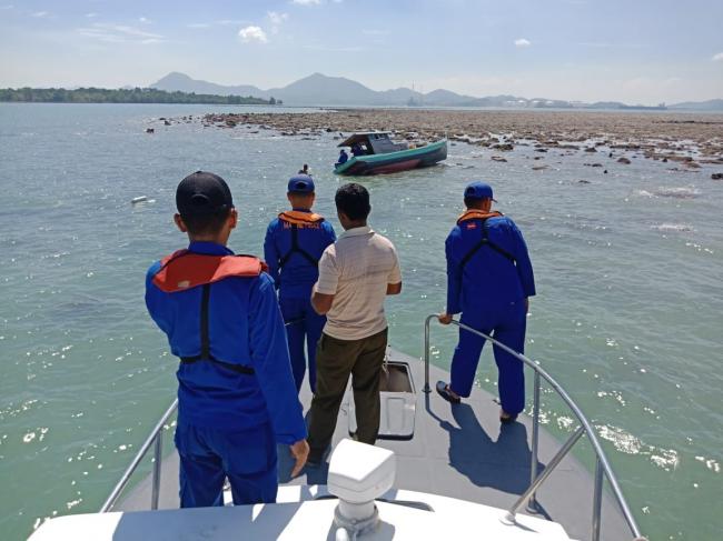 Tim SAR Perluas Pencarian Nelayan Karimun yang Jatuh ke Laut