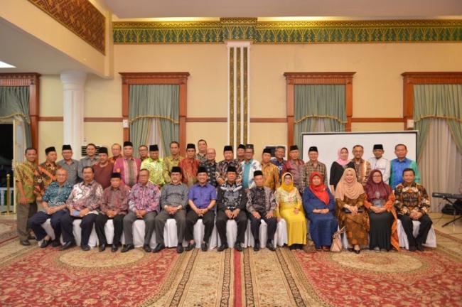 Isdianto Beramah Tamah Dengan Para Tokoh