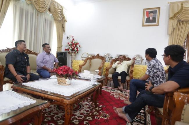 Dipinang Jadi Cawagub Kepri, Aunur Rafiq Pilih Jaga Kampung