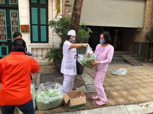 Warga Vietnam Dapat Makanan Gratis Selama Masa Karantina Corona
