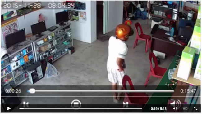 [VIDEO] Pura-pura Nelpon, Seorang Pria Embat Handphone Asus Zenfone 5 di Bengkong