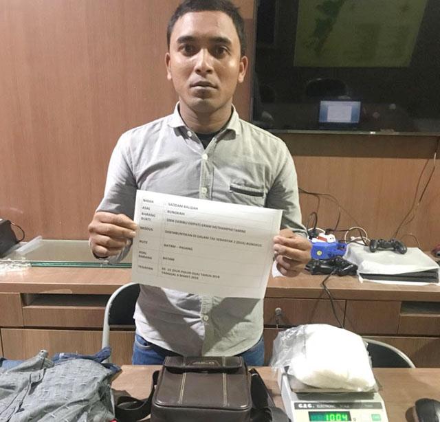 Simpan 1.004 Gram Sabu Dalam Lipatan Celana, Pria Ini Diciduk Petugas Bandara