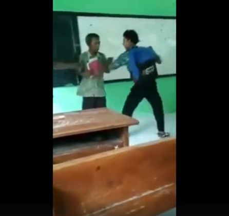 Viral Video Guru Dibully Murid di Kendal, Pihak Sekolah Angkat Bicara