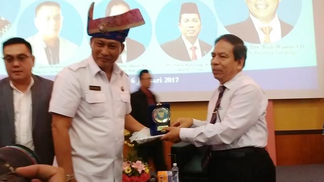 Buwas Jawab 5 Pertanyaan Mahasiswa Ini, Termasuk Didoakan Jadi Presiden