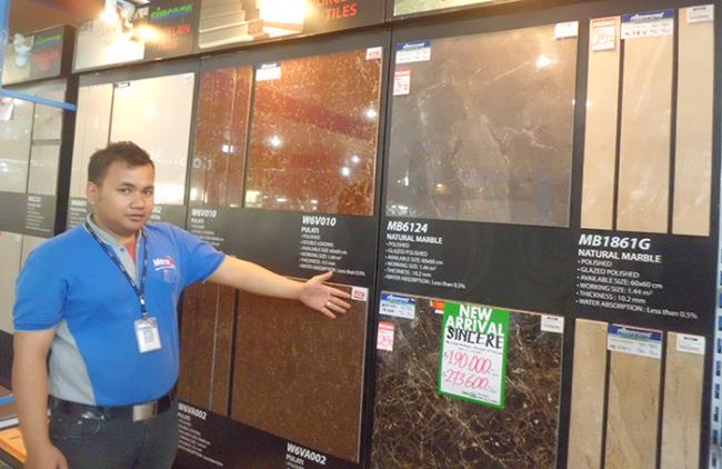 Keramik Motif Batu Alam Ini Sedang Tren di Batam