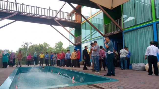 Uniknya Ecotel Hotel Karimun, Hotel dari Kontainer 