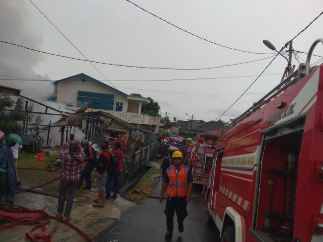 Video: Kebakaran Terjadi di Jalan Pemuda Tanjungpinang 