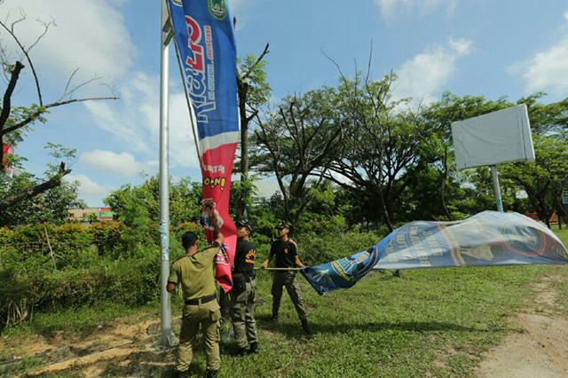 Alat Peraga Kampanye di Batam Diturunkan, Ketua Panwaslu: Laporkan Jika Masih Ada   