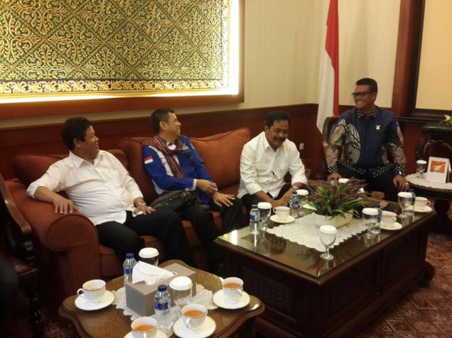 Sinyal Isdianto Semakin Dekat ke Kursi Wagub Kepri, Berikut Foto-fotonya