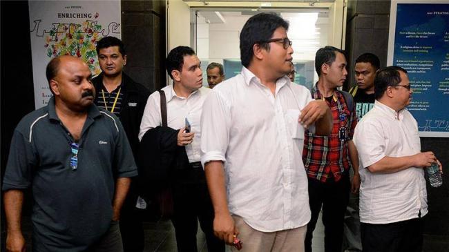 Kritik Pemerintah Malaysia, Polisi Tahan 5 Wartawan Media Online
