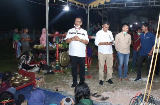 Kunjungi Masyarakat Transmigran di Natuna, Soerya Respationo Janjikan Sesuatu