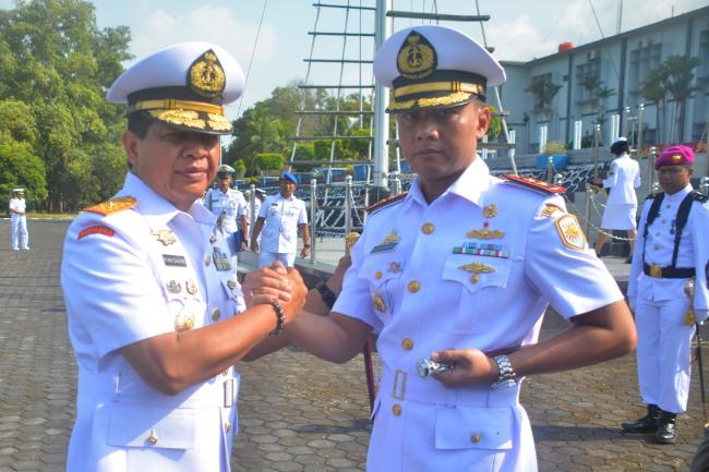 Letkol Laut (P) Catur Yogiantoro, Danlanal Termuda Indonesia
