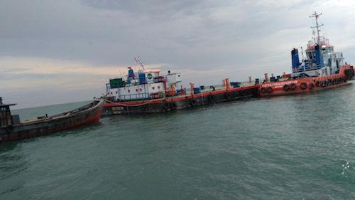 Lantamal IV Tanjungpinang Tangkap 2 Kapal Kencing di Natuna
