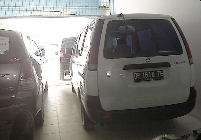 Mobil Eks Singapura Mulai Ditinggal Warga Batam, Ini Harganya di Showroom