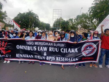 Buruh di Batam Ikut Tolak Omnimbus Law