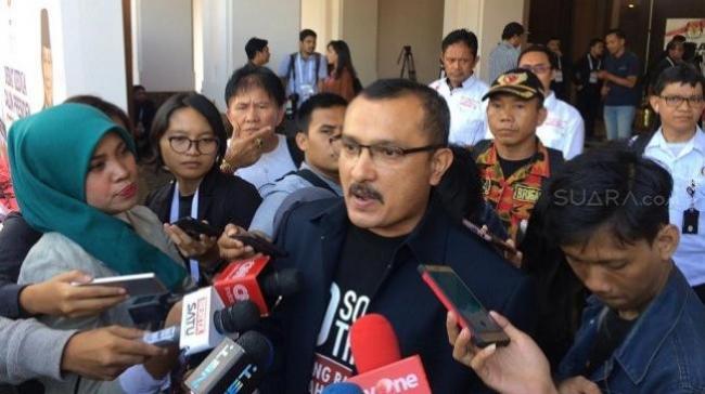 Denny Siregar Tawarkan Dua Jalan ke Ferdinand Hutahaean Usai Tinggalkan AHY