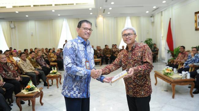 BP Batam Raih  Anugerah Keterbukaan Informasi Publik 