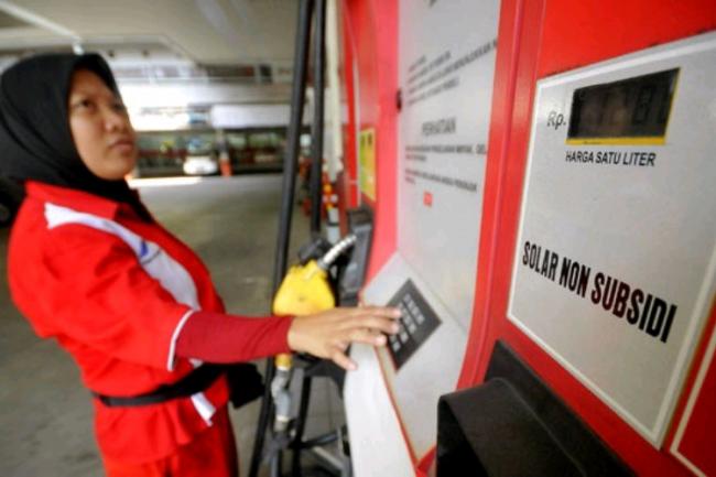 Mulai Hari Ini, Harga Pertalite dan Pertamax Turun