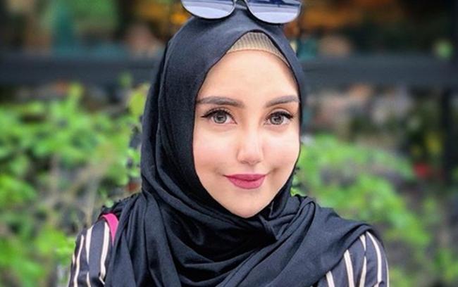 Salmafina Sunan Lepas Hijab, Sang Ayah Bungkam