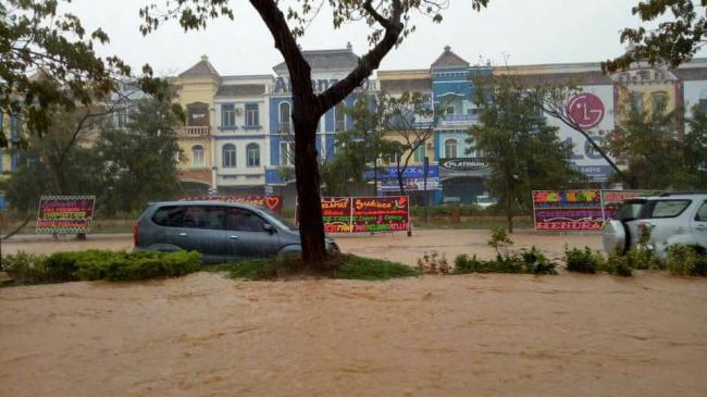 Penampakan Banjir Mengerikan di Batam
