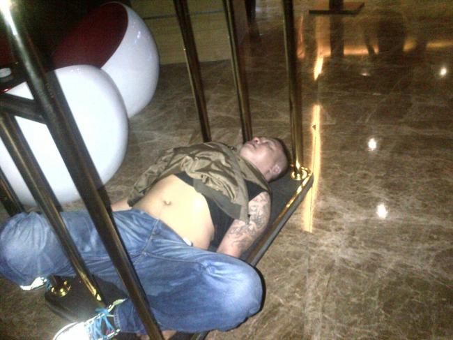 Mayat Pria Asing di The BCC Hotel and Residence Batam Diduga Korban Pembunuhan