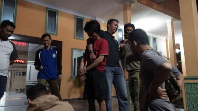 Satpol PP Tangkap Tangan Maling Kabel di Gedung DPRD Karimun