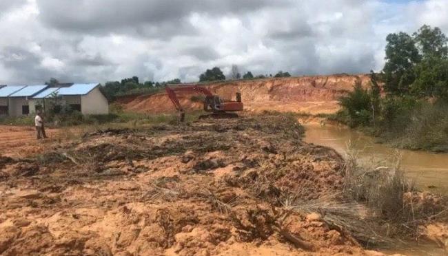 Cara Efisien Pemko Tanjungpinang Atasi Banjir di Jalan Daeng Celak Senggarang