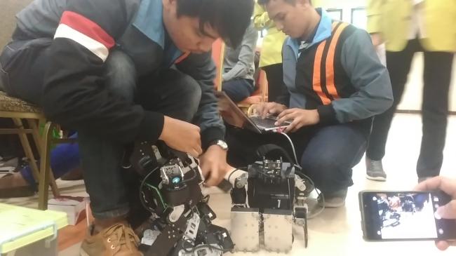 Tim Robot Politeknik Batam Ikut Kontes di Jepang Tahun 2017