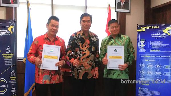 Abidin dan Cahya Ikut Tax Amnesty di Kantor Pajak Batam Utara