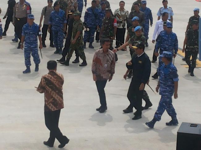 Jokowi ke Natuna: Saatnya Memandang Laut dan Langit sebagai Penghubung