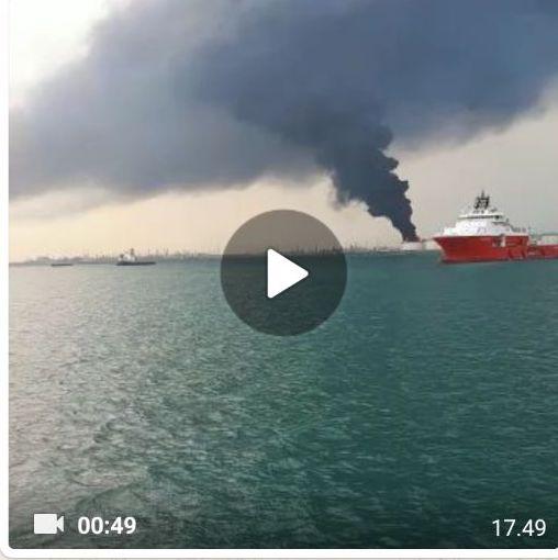 Video: Tangki Minyak Shell di Singapura Diduga Terbakar