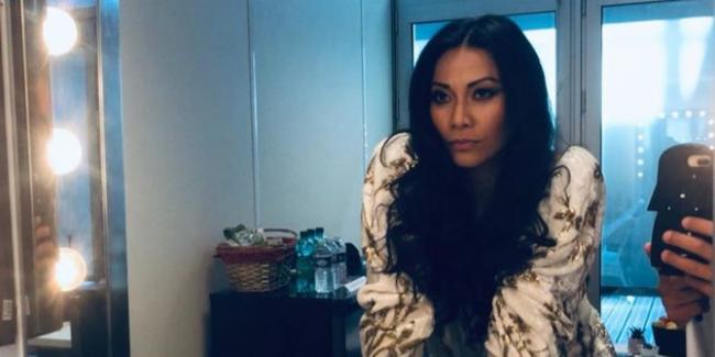 Agnez Mo Ramai Dihujat, Anggun C Sasmi Angkat Suara Soal Darah Indonesia