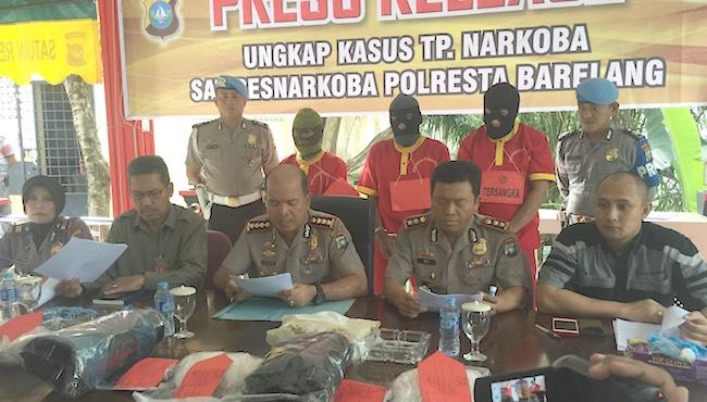 Polisi Ringkus Dua Kurir Narkoba di Bandara dan Bandar 3 Kg Sabu 