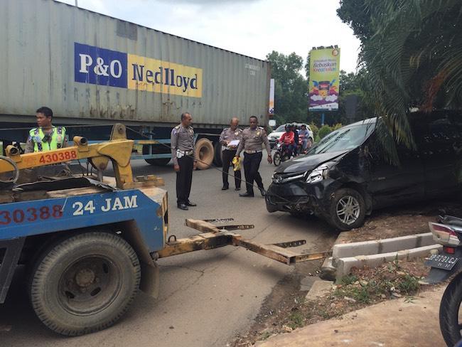 Laka Tunggal di Depan Kepri Mall, Saksi: Sopir Mendadak Banting Stir