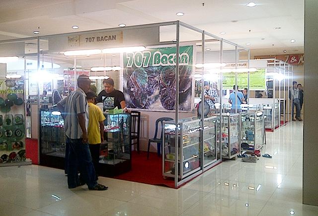 Bazar Batu Akik di Harbour Bay Mall Batam Dilengkapi Laboratorium Batu