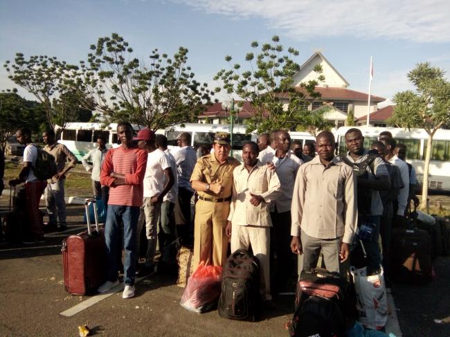 Puluhan Imigran Gelap Dipindahkan ke Tanjungpinang