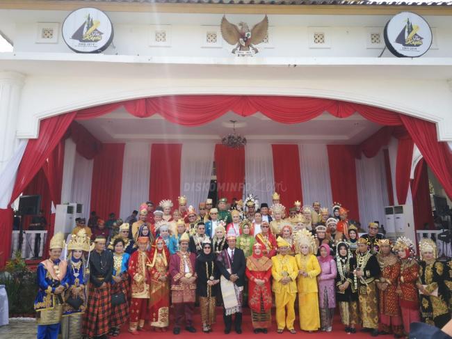 Parade Baju Adat Warnai Peringatan Hari Sumpah Pemuda Kepri