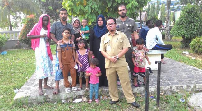 (Jurnalisme Warga) 18 Imigran Gelap Sudah 21 Hari Telantar di Batam 