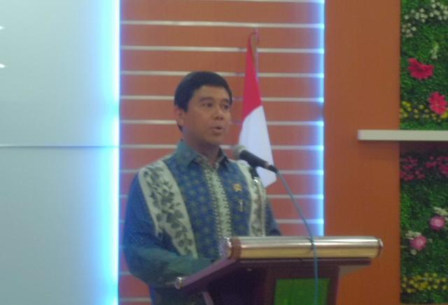 Anda Rela Bayar Pajak untuk Menggaji PNS Pemalas? 