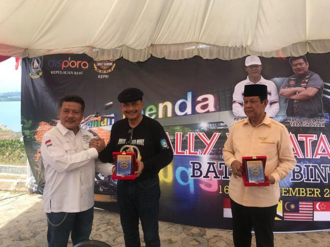 Dubes Indonesia untuk Singapura Terkesan Tur dengan Moge di Pulau Bintan