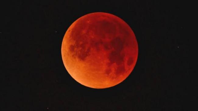 BMKG: Supermoon, Malam Minggu Jangan Nongkrong di Tepi Pantai