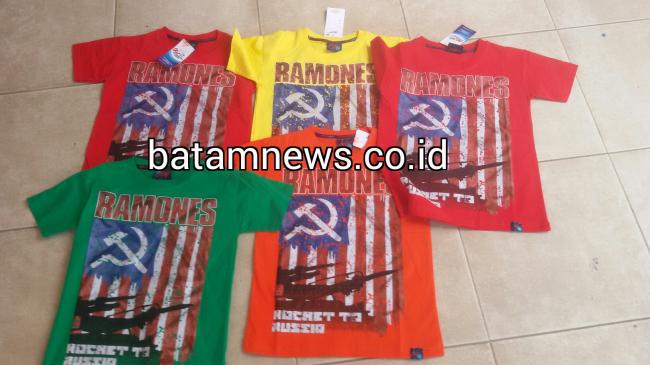 Baju Kaus Berlogo Palu Arit Dijual di Minimarket Mantan Calon Bupati Natuna