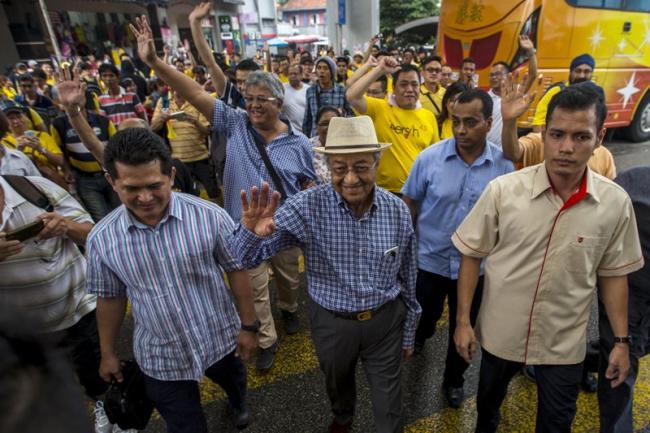 Mahathir Mohamad Ikut Demonstrasi Tuntut PM Najib Mundur 