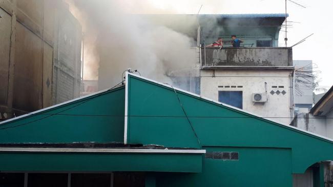 Rumah Terbakar di Karimun Saat Penghuninya ke Luar Kota