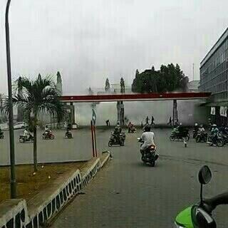 [BREAKINGNEWS] SPBU Batu 10 Tanjungpinang Meledak