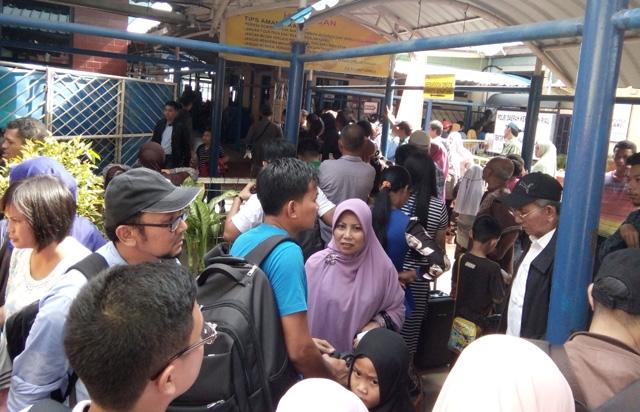 Arus Balik Mudik Pelabuhan Tanjung Balai Karimun Meledak